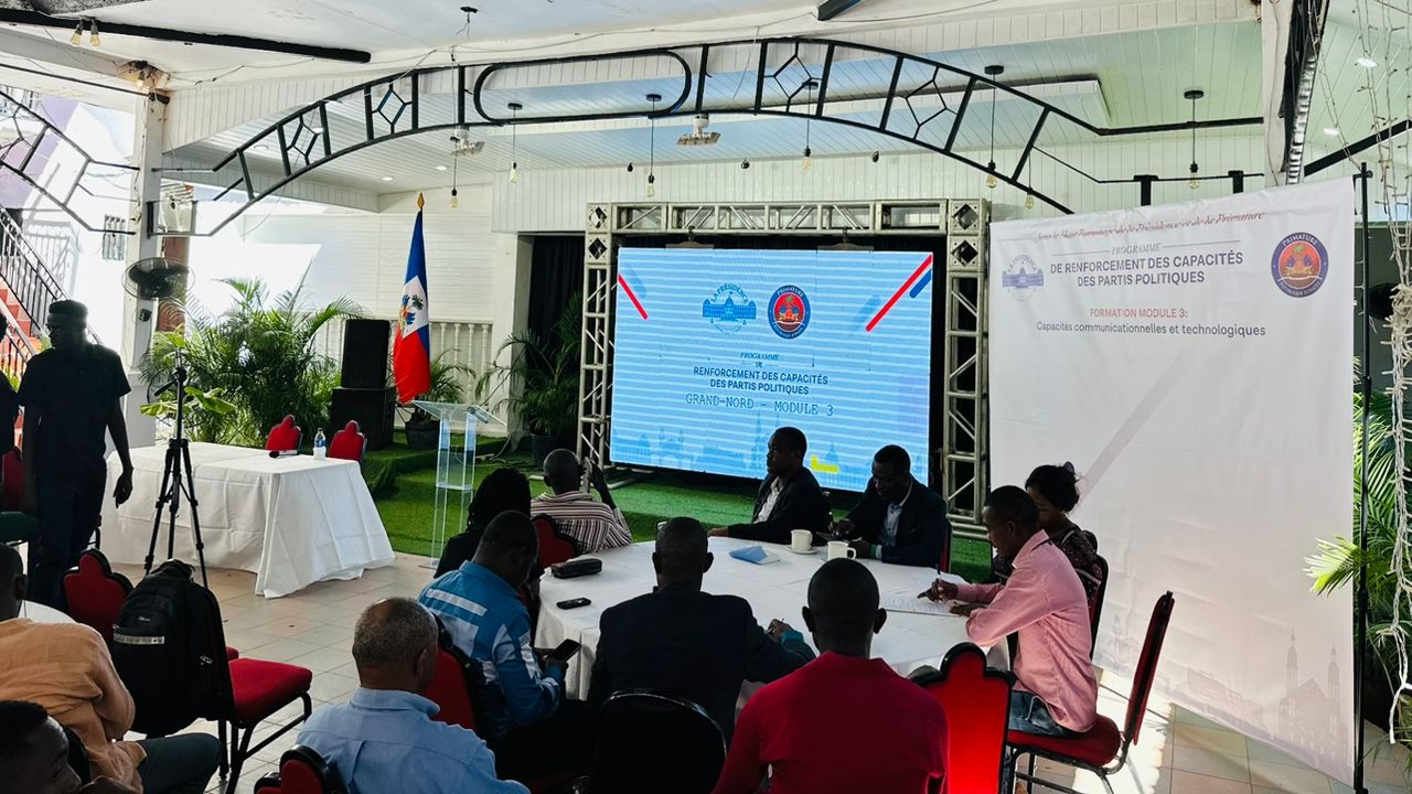Haïti : Formation des partis politiques pour renforcer leurs capacités en communication et technologie