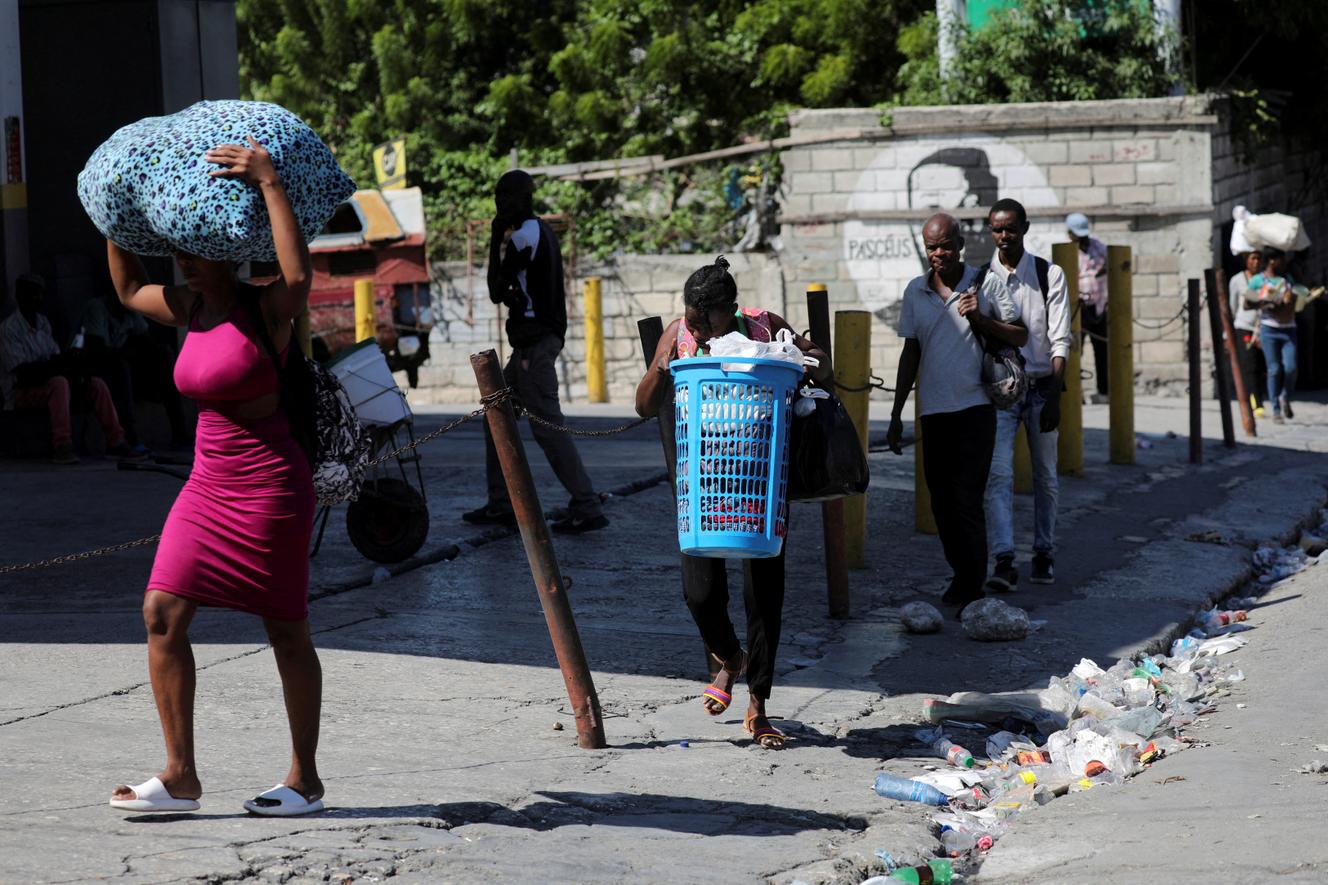 Les passagers gagnés par l’inquiétude à l’entrée de Port-au-Prince